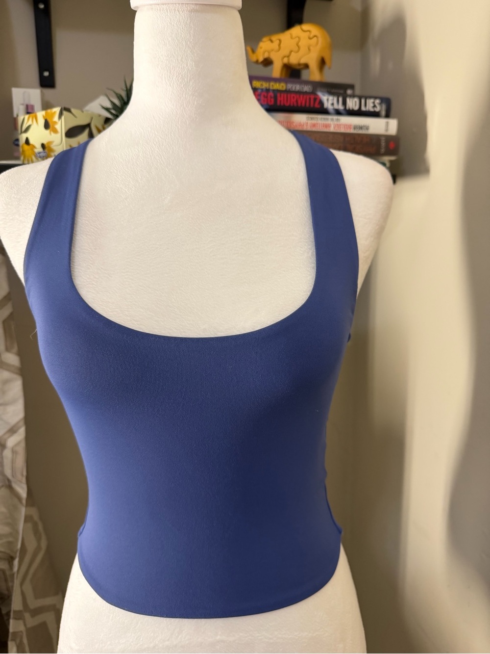 BABATON Scoop Neck Crop Tank Top in Deep Periwinkle Blue